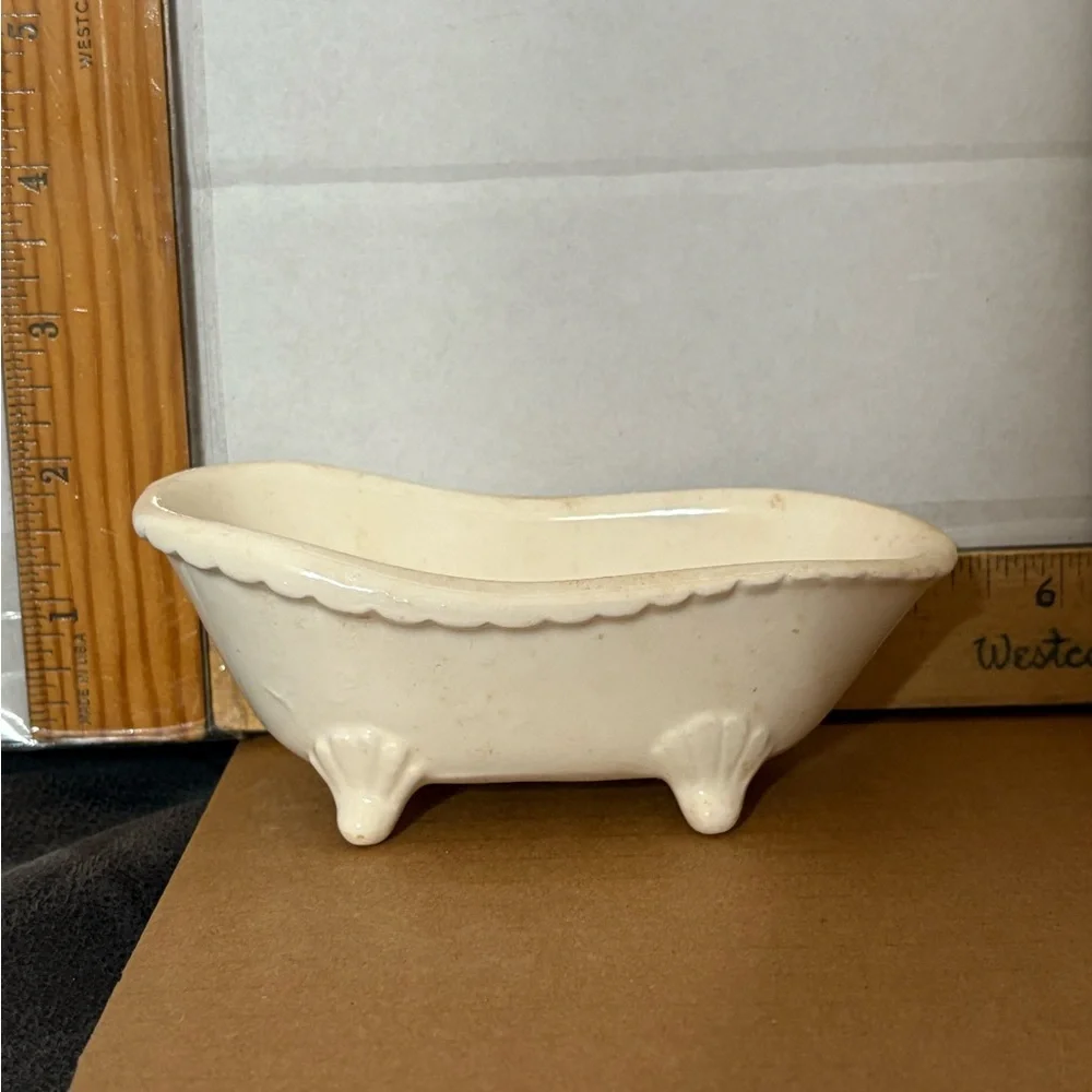 Sonia Messer Imports‎ Classic Furniture Collection white porcelain bathtub W/Box